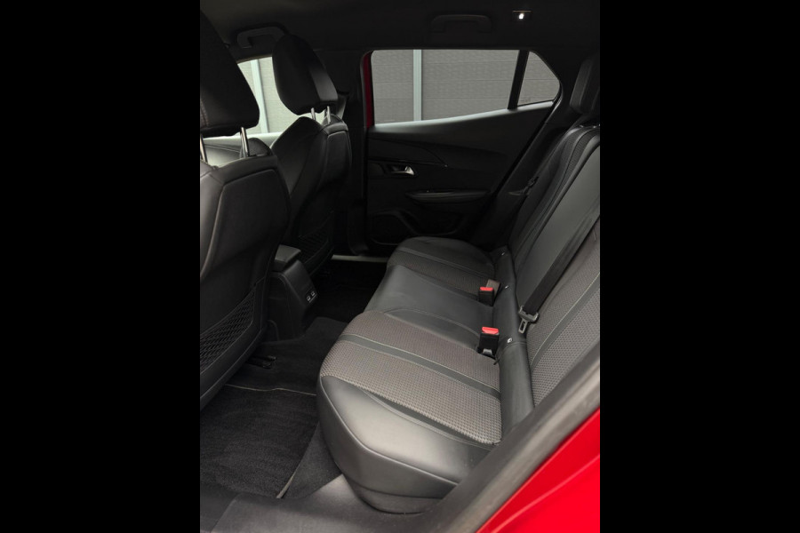 Peugeot 2008 1.2 PureTech GT-line CarPlay Camera