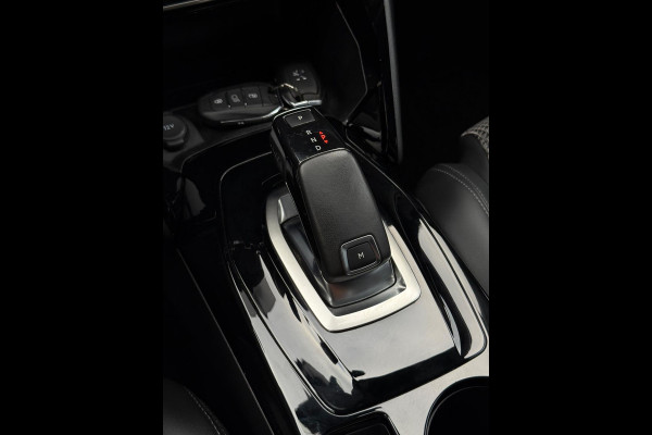 Peugeot 2008 1.2 PureTech GT-line CarPlay Camera