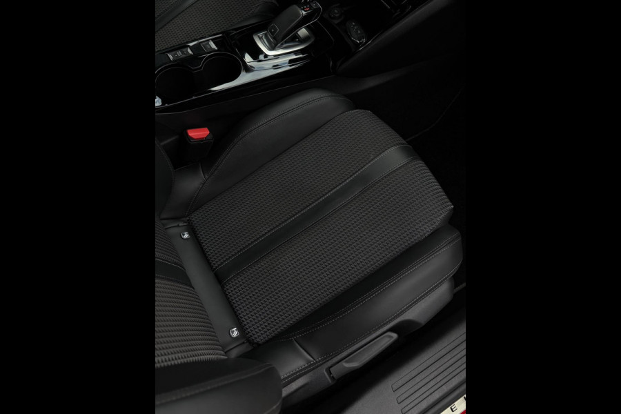 Peugeot 2008 1.2 PureTech GT-line CarPlay Camera