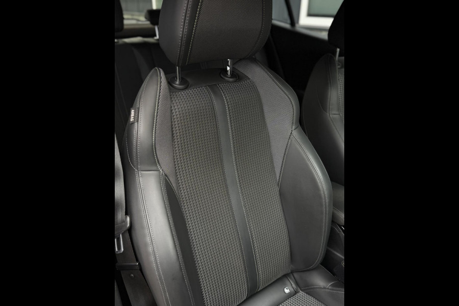 Peugeot 2008 1.2 PureTech GT-line CarPlay Camera