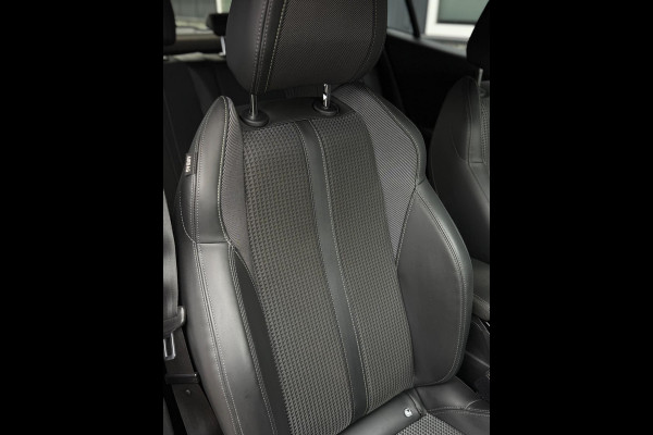 Peugeot 2008 1.2 PureTech GT-line CarPlay Camera