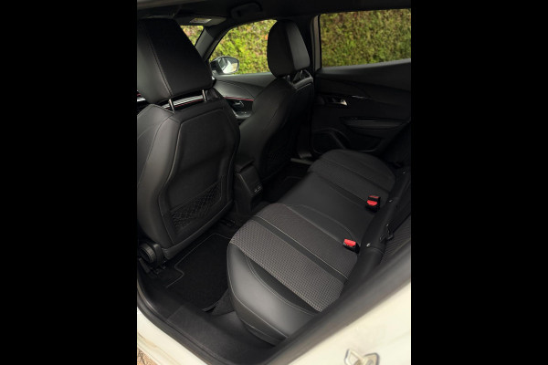 Peugeot 2008 1.2 PureTech GT-line CarPlay Sfeerverlichting