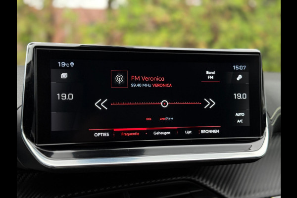 Peugeot 2008 1.2 PureTech GT-line CarPlay Sfeerverlichting