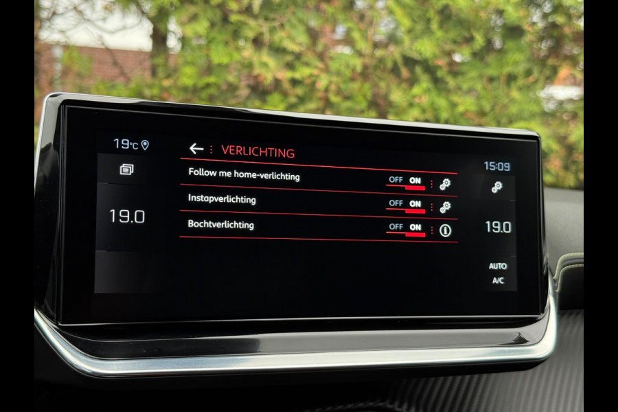 Peugeot 2008 1.2 PureTech GT-line CarPlay Sfeerverlichting