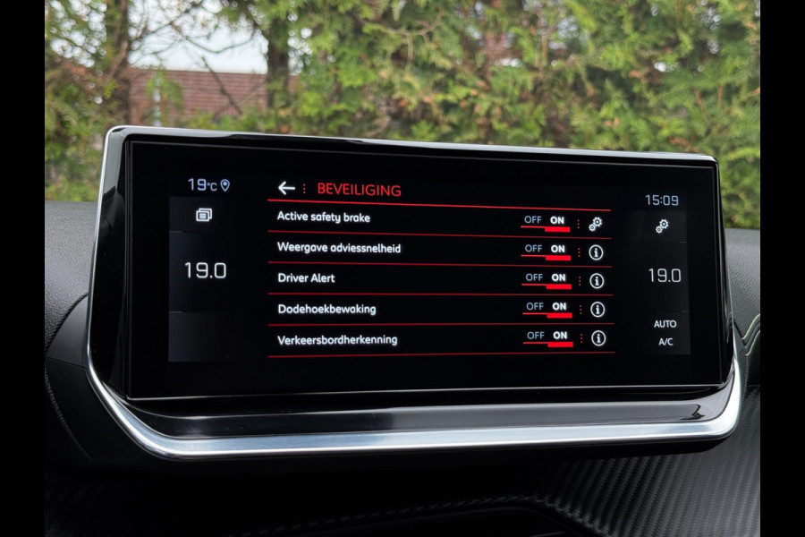 Peugeot 2008 1.2 PureTech GT-line CarPlay Sfeerverlichting