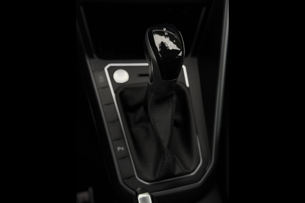 Volkswagen Polo 1.0 TSI 2x R-Line Panorama CarPlay Camera