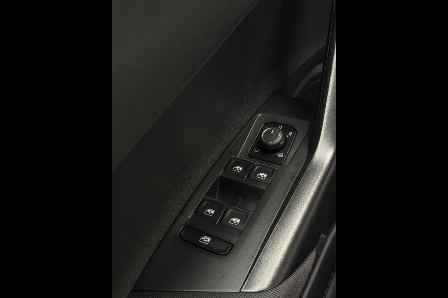 Volkswagen Polo 1.0 TSI 2x R-Line Panorama CarPlay Camera