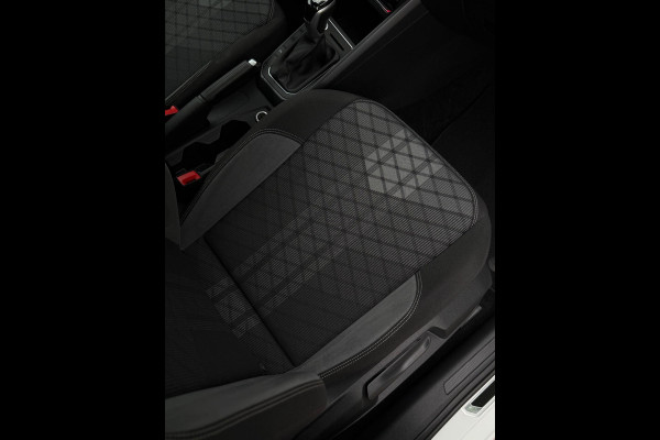 Volkswagen Polo 1.0 TSI 2x R-Line Panorama CarPlay Camera