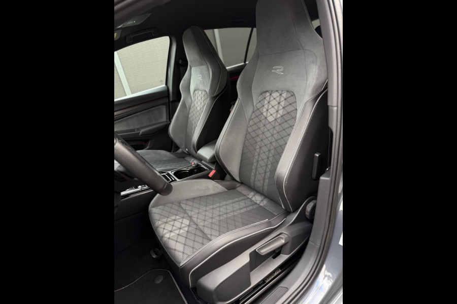 Volkswagen Golf 1.5 eTSI 3x R-Line CarPlay Camera