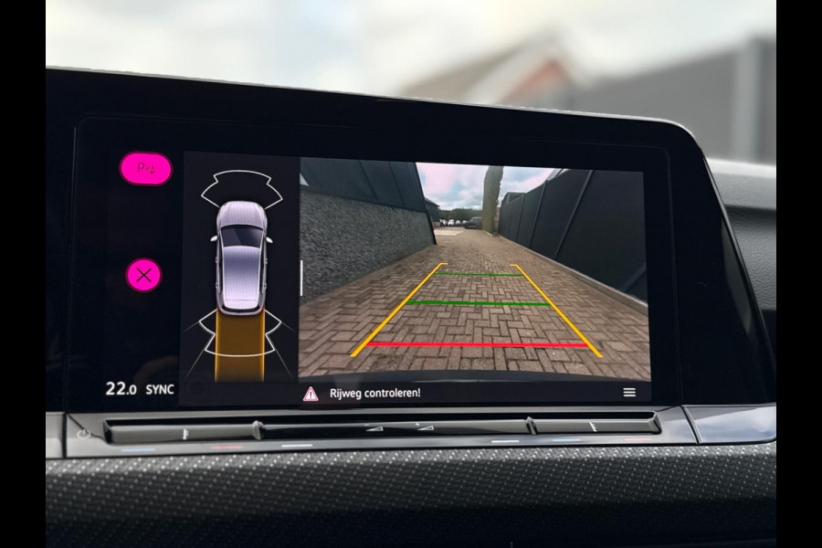 Volkswagen Golf 1.5 eTSI 3x R-Line CarPlay Camera