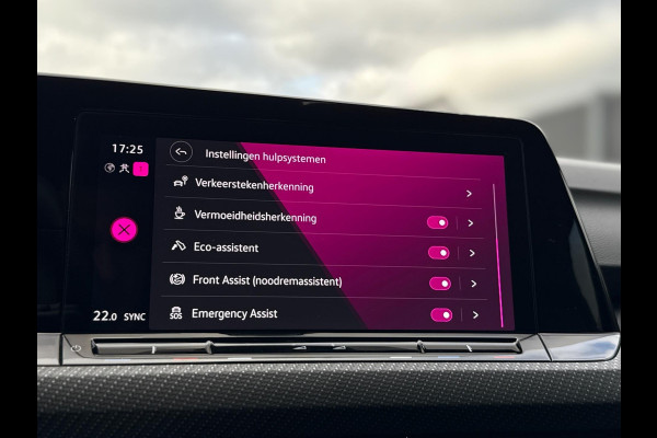 Volkswagen Golf 1.5 eTSI 3x R-Line CarPlay Camera