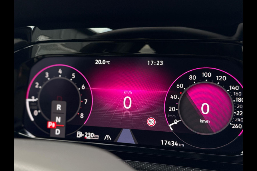 Volkswagen Golf 1.5 eTSI 3x R-Line CarPlay Camera