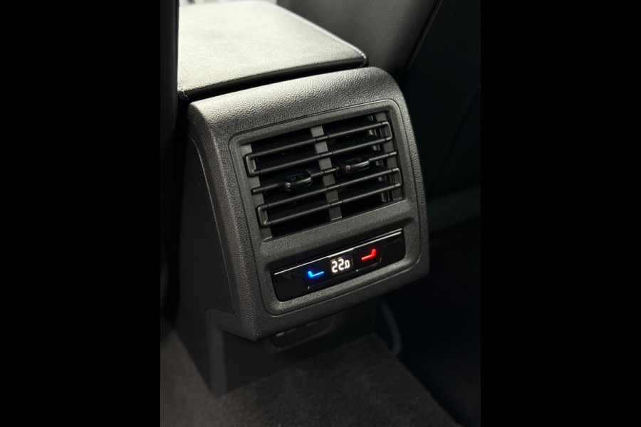Volkswagen Golf 1.5 eTSI 3x R-Line CarPlay Camera