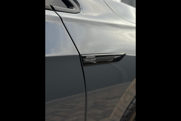 Volkswagen Golf 1.5 eTSI 3x R-Line CarPlay Camera
