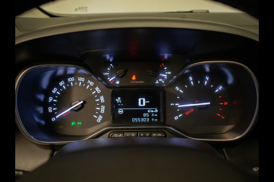 Citroën C3 Aircross 1.2 PureTech Feel Sport (NAVI,CLIMATE,CRUISE,PDC,LED,BLUETOOTH,SPORTSTOELEN,LM VELGEN,NETTE STAAT)