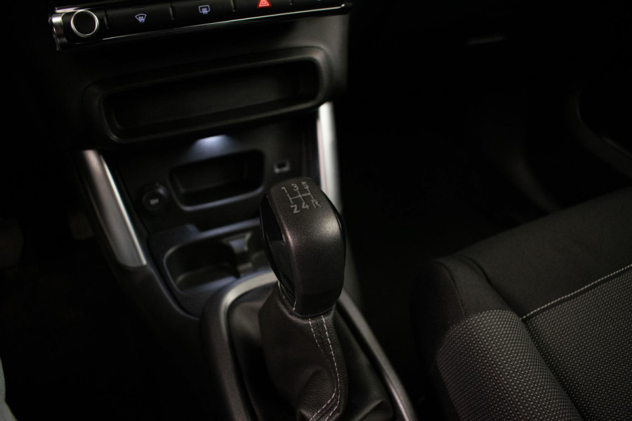 Citroën C3 Aircross 1.2 PureTech Feel Sport (NAVI,CLIMATE,CRUISE,PDC,LED,BLUETOOTH,SPORTSTOELEN,LM VELGEN,NETTE STAAT)
