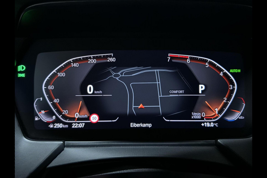 BMW 1-serie 118i M Sport CarPlay Cruise Leer Sfeer Camera NAP