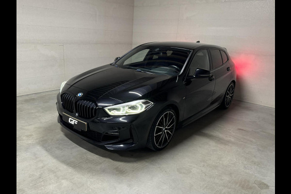 BMW 1-serie 118i M Sport CarPlay Cruise Leer Sfeer Camera NAP