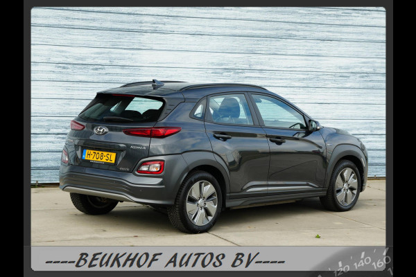 Hyundai Kona EV Comfort 64 kWh Carplay Navi Camera Soh 100% Hyundai Kona EV Comfort 64 kWh Carplay Navi Camera Soh 100%