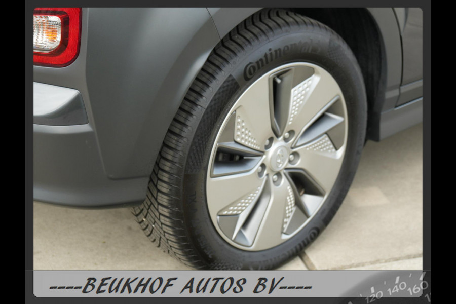 Hyundai Kona EV Comfort 64 kWh Carplay Navi Camera Soh 100% Hyundai Kona EV Comfort 64 kWh Carplay Navi Camera Soh 100%