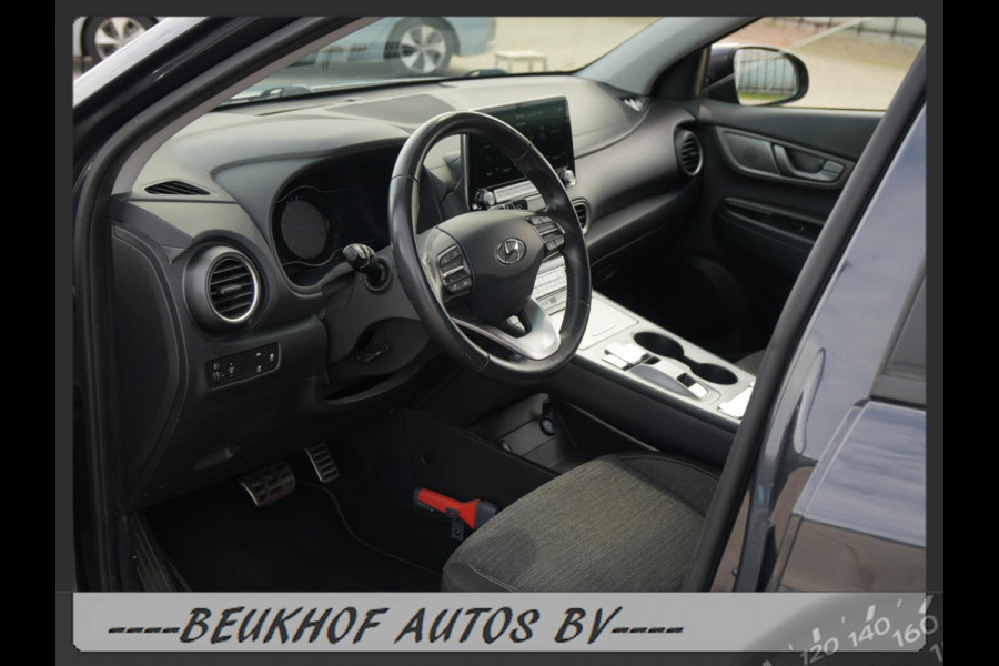 Hyundai Kona EV Comfort 64 kWh Carplay Navi Camera Soh 100% Hyundai Kona EV Comfort 64 kWh Carplay Navi Camera Soh 100%