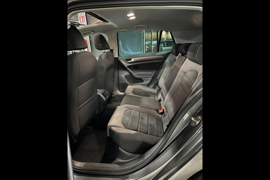 Volkswagen Golf 1.5 TSI|PANO|DSG|VIRTUAL