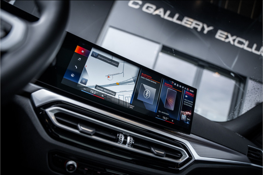 BMW 3 Serie Touring 330e xDrive - Panorama | H&K | Memory | 360 Camera | HUD