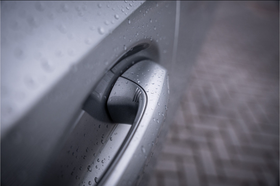 BMW 3 Serie Touring 330e xDrive - Panorama | H&K | Memory | 360 Camera | HUD