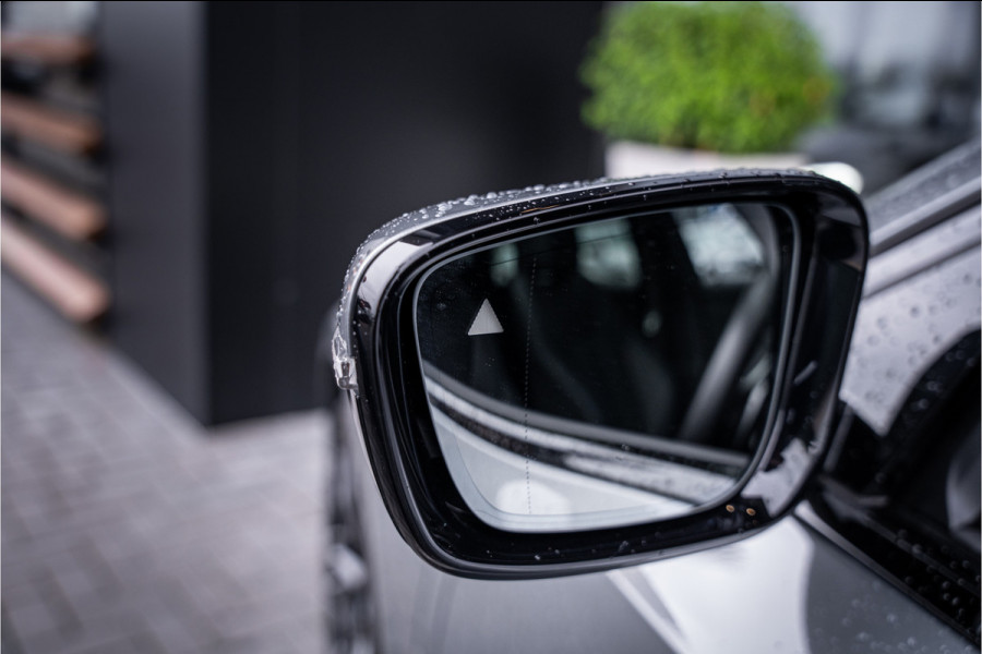 BMW 3 Serie Touring 330e xDrive - Panorama | H&K | Memory | 360 Camera | HUD
