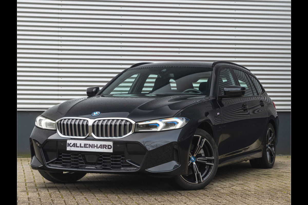 BMW 3 Serie Touring 330e xDrive M-Sport - LCI 2 - Pano - Driving Ass Prof - Trekhaak