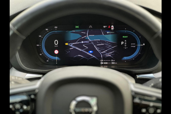 Volvo XC60 2.0 T8 317 pk Plug-in hybrid AWD R-Design, facelift, afn.trekhaak, parelmoer,panoramadak, VOL OPTIES, nl auto met nap