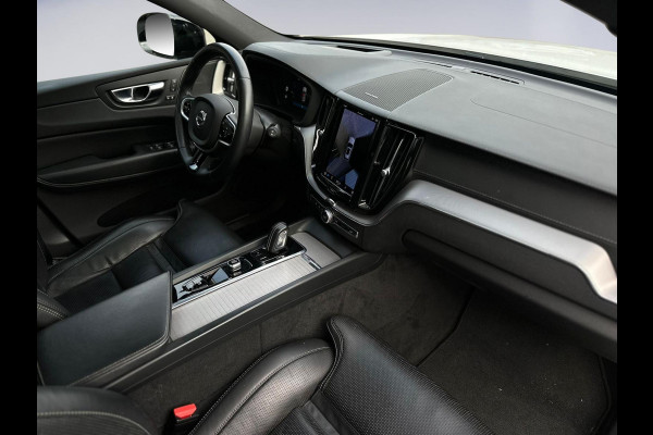 Volvo XC60 2.0 T8 317 pk Plug-in hybrid AWD R-Design, facelift, afn.trekhaak, parelmoer,panoramadak, VOL OPTIES, nl auto met nap