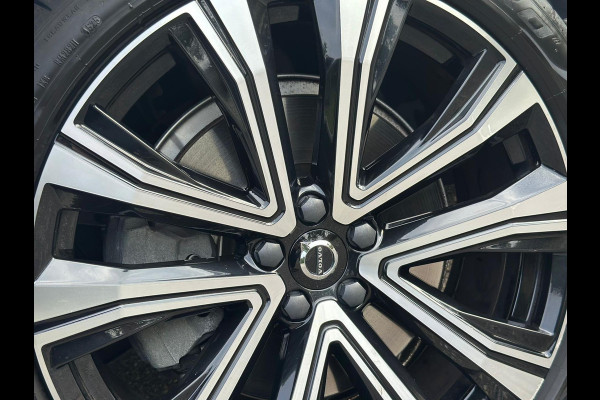 Volvo XC60 2.0 T8 317 pk Plug-in hybrid AWD R-Design, facelift, afn.trekhaak, parelmoer,panoramadak, VOL OPTIES, nl auto met nap