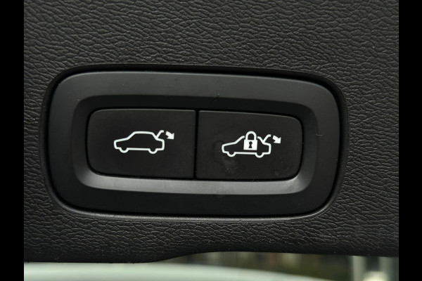 Volvo XC60 2.0 T8 317 pk Plug-in hybrid AWD R-Design, facelift, afn.trekhaak, parelmoer,panoramadak, VOL OPTIES, nl auto met nap