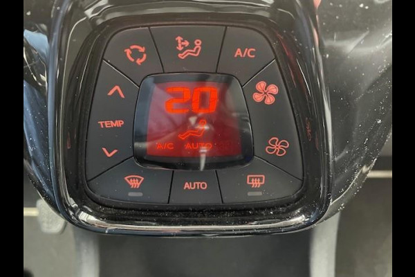 Toyota Aygo 1.0 VVT-i x-pose | Cabriodak | Navigatie | Clima | Automaat | Camera | 2 nieuwe banden