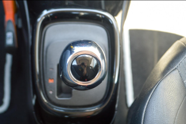 Toyota Aygo 1.0 VVT-i x-pose | Cabriodak | Navigatie | Clima | Automaat | Camera | 2 nieuwe banden