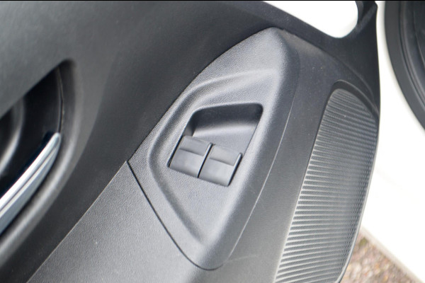 Toyota Aygo 1.0 VVT-i x-pose | Cabriodak | Navigatie | Clima | Automaat | Camera | 2 nieuwe banden