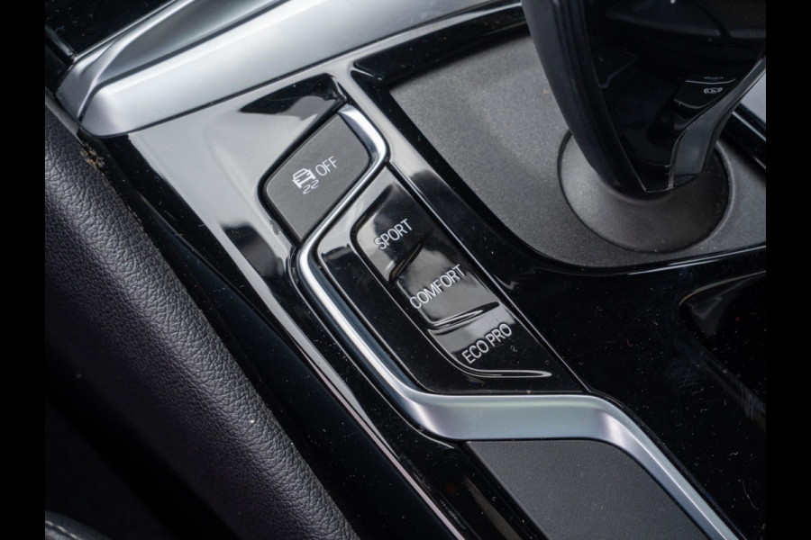 BMW 5 Serie Touring 520i High Executive / HUD / ACC / Pano / CarPlay