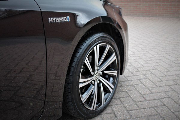 Toyota Corolla Touring Sports Hybrid Dynamic - Navigatie, Cruise, Stoelverw, Airco!