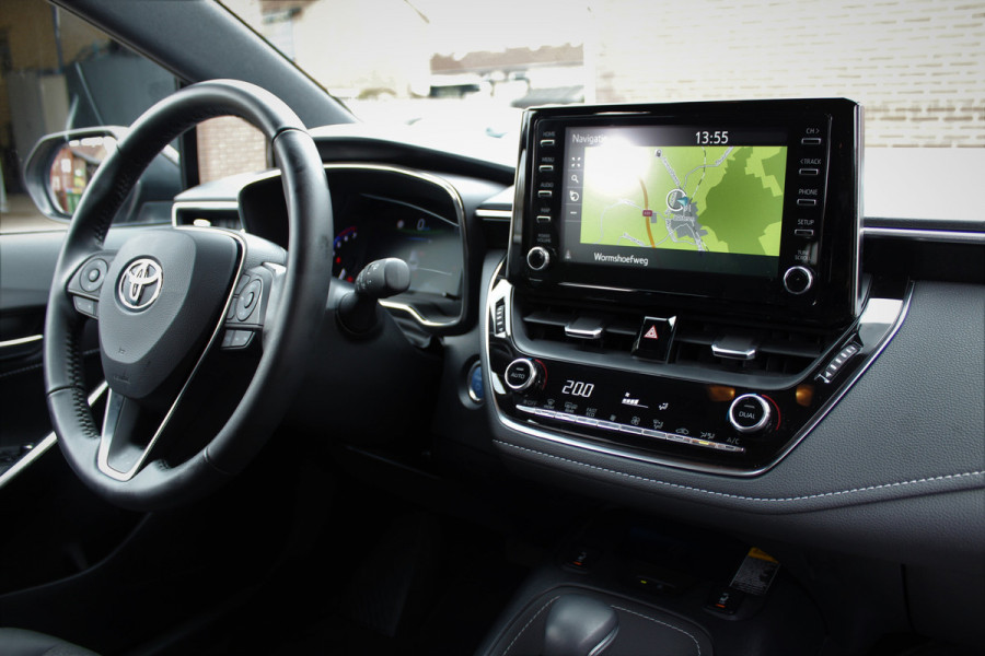 Toyota Corolla Touring Sports Hybrid Dynamic - Navigatie, Cruise, Stoelverw, Airco!