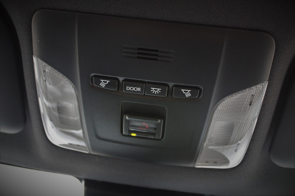 Toyota Corolla Touring Sports Hybrid Dynamic - Navigatie, Cruise, Stoelverw, Airco!