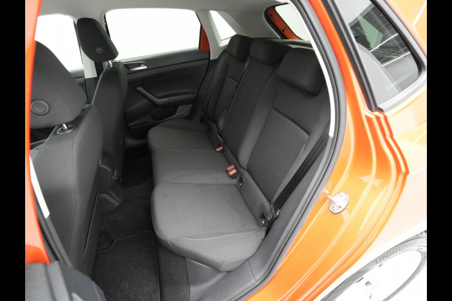 Volkswagen Polo 1.0 TSI 95pk R-Line Navigatie Carplay Acc Pdc 248
