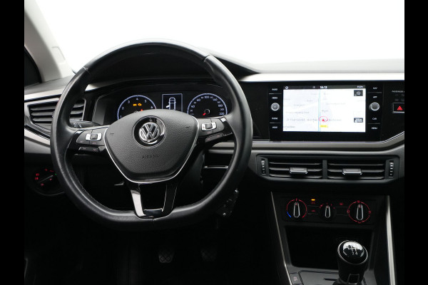 Volkswagen Polo 1.0 TSI 95pk R-Line Navigatie Carplay Acc Pdc 248