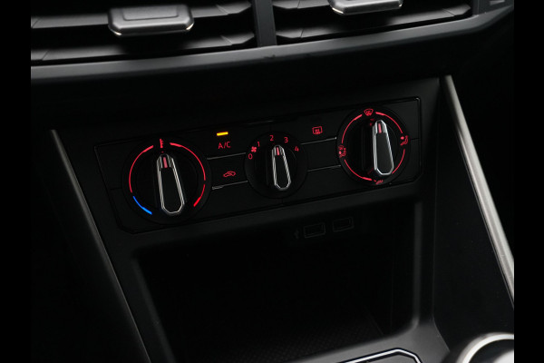 Volkswagen Polo 1.0 TSI 95pk R-Line Navigatie Carplay Acc Pdc 248
