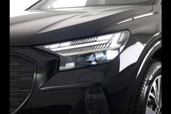 Audi Q4 e-tron 40 Advanced edition 63 kWh 204pk | Achteruitrijcamera | Assistentiepakket plus | Optiekpakket zwart plus | Privacy glas | Adaptive cruise control |