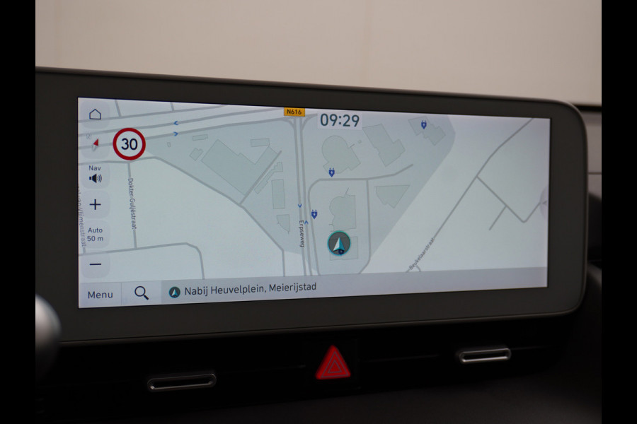 Hyundai IONIQ 5 Connect 58kWh Trekhaak Warmtepomp Apple Carplay Android Auto Adap.Cruise Navi Ecc Camera Pdc Stoel+Stuurverwarming Bluelink DAB Elek.Achterklep 1e Eigenaar Origineel Nederlandse Auto