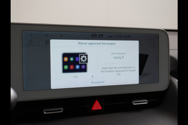 Hyundai IONIQ 5 Connect 58kWh Trekhaak Warmtepomp Apple Carplay Android Auto Adap.Cruise Navi Ecc Camera Pdc Stoel+Stuurverwarming Bluelink DAB Elek.Achterklep 1e Eigenaar Origineel Nederlandse Auto