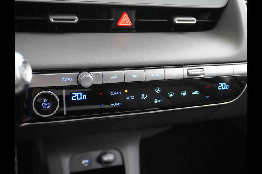 Hyundai IONIQ 5 Connect 58kWh Trekhaak Warmtepomp Apple Carplay Android Auto Adap.Cruise Navi Ecc Camera Pdc Stoel+Stuurverwarming Bluelink DAB Elek.Achterklep 1e Eigenaar Origineel Nederlandse Auto