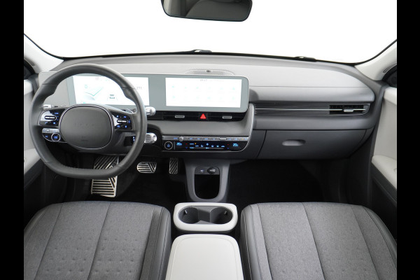 Hyundai IONIQ 5 Connect 58kWh Trekhaak Warmtepomp Apple Carplay Android Auto Adap.Cruise Navi Ecc Camera Pdc Stoel+Stuurverwarming Bluelink DAB Elek.Achterklep 1e Eigenaar Origineel Nederlandse Auto