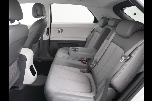 Hyundai IONIQ 5 Connect 58kWh Trekhaak Warmtepomp Apple Carplay Android Auto Adap.Cruise Navi Ecc Camera Pdc Stoel+Stuurverwarming Bluelink DAB Elek.Achterklep 1e Eigenaar Origineel Nederlandse Auto